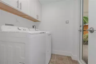 1025 SW 11th St, Miami, FL 33129 - Photo 16