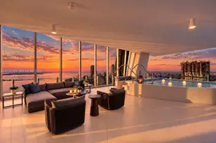 300 Biscayne Blvd Way, Miami, FL 33131 - Photo 2