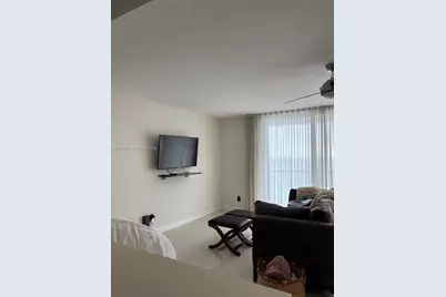 5401 Collins Ave #1232, Miami Beach, FL 33140 - Photo 4