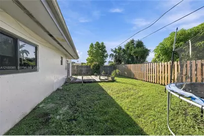 8921 NW 25th Ct, Sunrise, FL 33322 - Photo 26