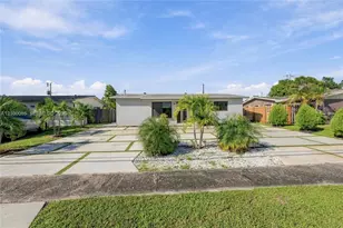 8921 NW 25th Ct, Sunrise, FL 33322 - Photo 4
