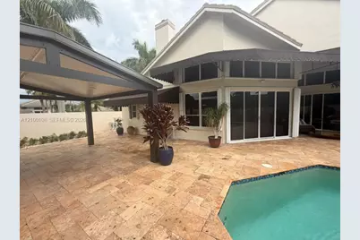 15240 S Laurel Ln S #15240, Pembroke Pines, FL 33027 - Photo 6