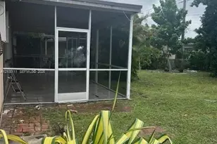 2011 Utopia Dr, Miramar, FL 33023 - Photo 14