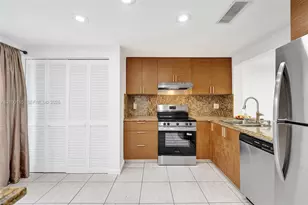 3590 NW 83rd Ln, Sunrise, FL 33351 - Photo 10
