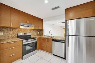 3590 NW 83rd Ln, Sunrise, FL 33351 - Photo 14