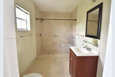 5241 SW 98th Ave Rd, Miami, FL 33165 - Photo 8