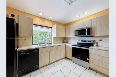 14523 SW 84th St, Miami, FL 33183 - Photo 10