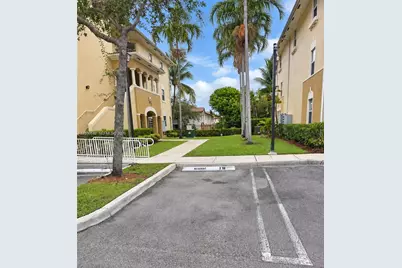 10885 NW 89th Ter #202, Doral, FL 33178 - Photo 20