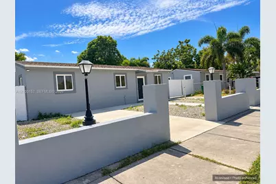 877 NW 3rd St, Florida City, FL 33034 - Photo 4