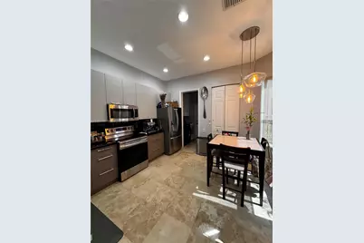 876 W Spinnaker Dr W, Hollywood, FL 33019 - Photo 12