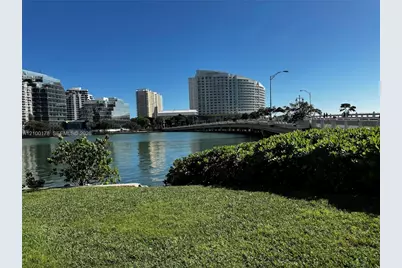 801 Brickell Bay Dr #570, Miami, FL 33131 - Photo 16