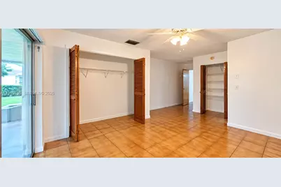 130 SE 10th St #130, Hallandale Beach, FL 33009 - Photo 10