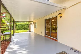 130 SE 10th St, Hallandale Beach, FL 33009 - Photo 12