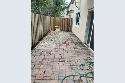 364 NE 25th Pl #101, Homestead, FL 33033 - Photo 2
