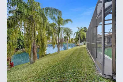 7399 NW 22nd Pl, Margate, FL 33063 - Photo 10