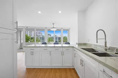 10210 Collins Ave #306, Bal Harbour, FL 33154 - Photo 8