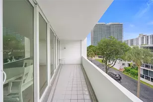 10210 Collins Ave, Bal Harbour, FL 33154 - Photo 16