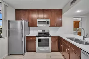 1530 Whitehall Dr, Davie, FL 33324 - Photo 4