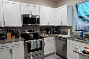20658 NE 2nd Ct, Miami, FL 33179 - Photo 14