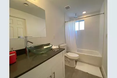 427 NW 34th St #2, Miami, FL 33127 - Photo 12