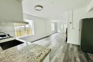 524 NW 35th St, Miami, FL 33127 - Photo 2