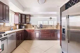 10911 Taft St, Pembroke Pines, FL 33026 - Photo 10