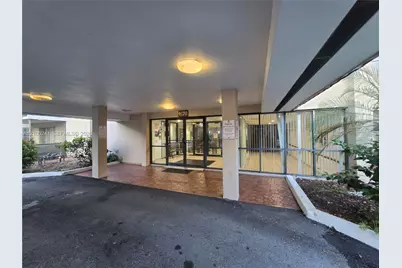 4170 Inverrary Dr #311, Lauderhill, FL 33319 - Photo 2