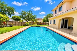 13194 SW 142nd St, Miami, FL 33186 - Photo 32