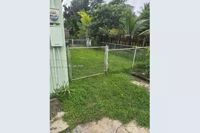 14 SE 14th St #rear, Dania Beach, FL 33004 - Photo 6