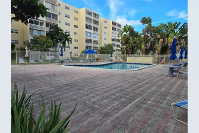 900 NE 12th Ave #608, Hallandale Beach, FL 33009 - Photo 6
