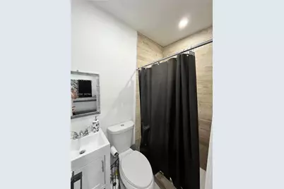 1102 NW 103rd St, Miami, FL 33150 - Photo 16