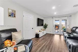 351 W 36th St, Hialeah, FL 33012 - Photo 30
