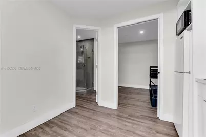 351 W 36th St, Hialeah, FL 33012 - Photo 14