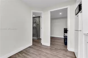 351 W 36th St, Hialeah, FL 33012 - Photo 14