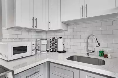 [Address not provided], Miami Beach, FL 33139 - Photo 16