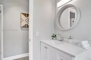 [Address not provided], Miami Beach, FL 33139 - Photo 32