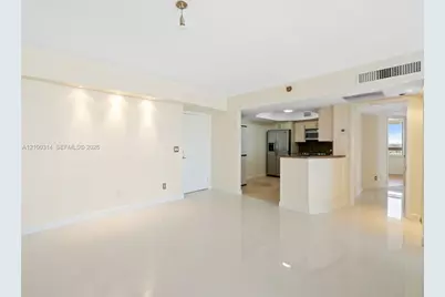 19195 NE 36 Ct Mystic Pointe Dr #1704, Aventura, FL 33180 - Photo 10
