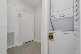 1023 SW 11th St, Miami, FL 33129 - Photo 12