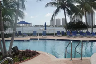 3370 Hidden Bay Dr, Aventura, FL 33180 - Photo 32