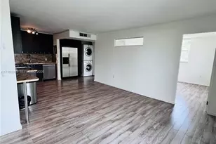 301 Jefferson Ave, Miami Beach, FL 33139 - Photo 8