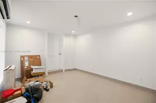 7238 Jacaranda Ln, Miami Lakes, FL 33014 - Photo 44