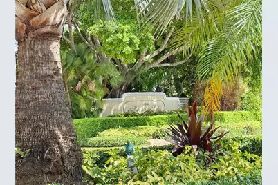 2411 NW 184th Ter, Pembroke Pines, FL 33029 - Photo 32