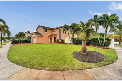 3261 Crystal Way #1, Miramar, FL 33025 - Photo 2