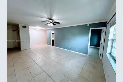 2424 SE 17th St #B307, Fort Lauderdale, FL 33316 - Photo 14