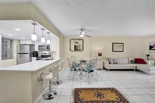 424 SE 10th St, Dania Beach, FL 33004 - Photo 6