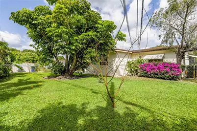 4420 NW 25th Pl, Lauderhill, FL 33313 - Photo 12