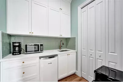 1950 Blue Water Terrace S, Lauderdale by the Sea, FL 33308 - Photo 44