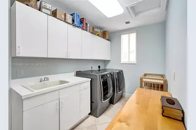 1950 Blue Water Terrace S, Lauderdale by the Sea, FL 33308 - Photo 36