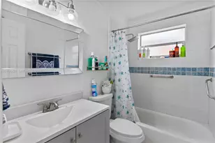 7830 W 8th Ave, Hialeah, FL 33014 - Photo 16