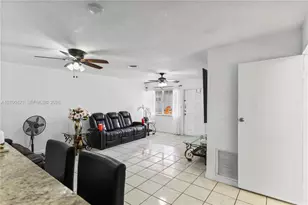 7830 W 8th Ave, Hialeah, FL 33014 - Photo 8